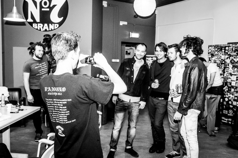 kris berry en perquisite backstage