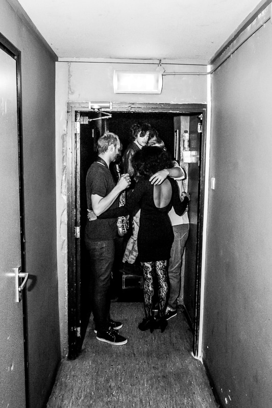 kris berry en perquisite backstage