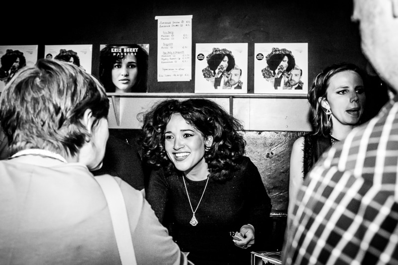 kris berry en perquisite backstage