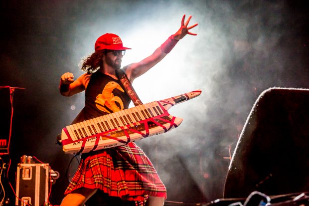 Alestorm – Lowlands 2015 (copyright: Marcel Krijgsman)