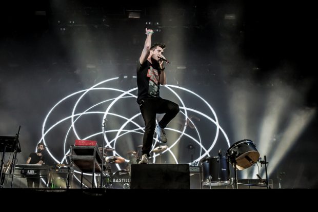 Bastille_Lowlands_2015_Marcel_Krijgsman-22