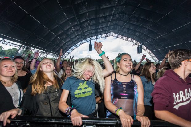 25 Jaar Campinglight to Lowlands sing-alone