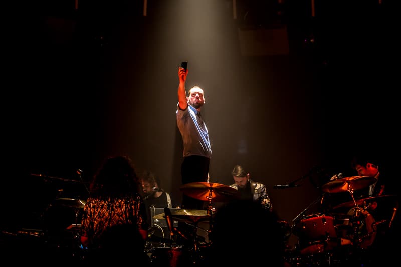 De Staat In The Round