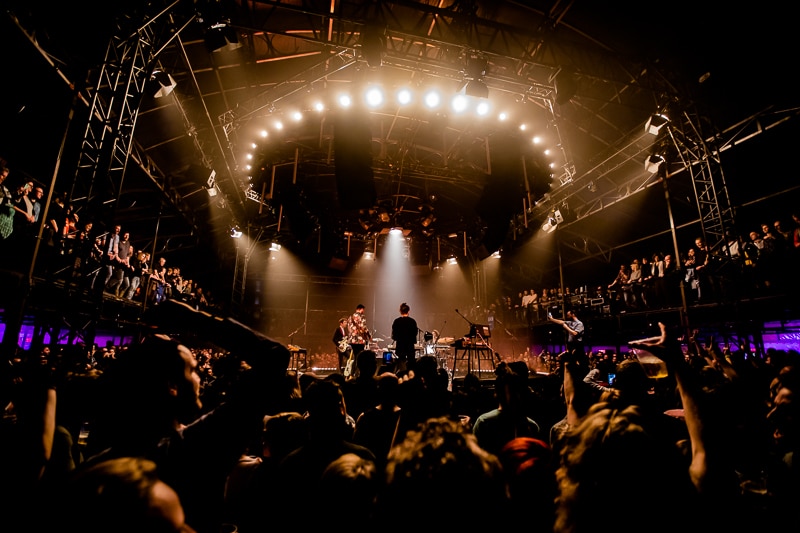 De Staat In The Round