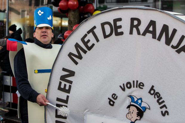 Carnavalsoptocht in Knotsenburg