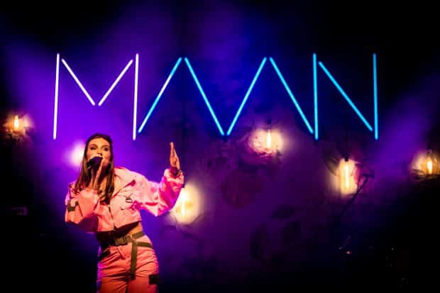 Maan in Doornroosje Nijmegen