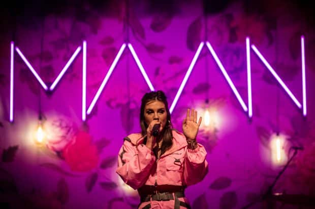 Maan in Doornroosje Nijmegen