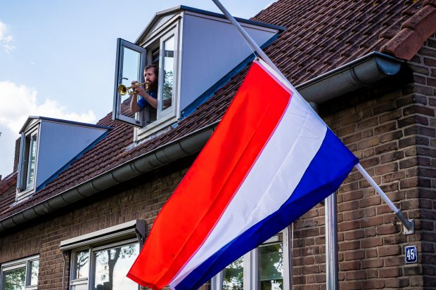 Thuis taptoe spelen op 4 mei