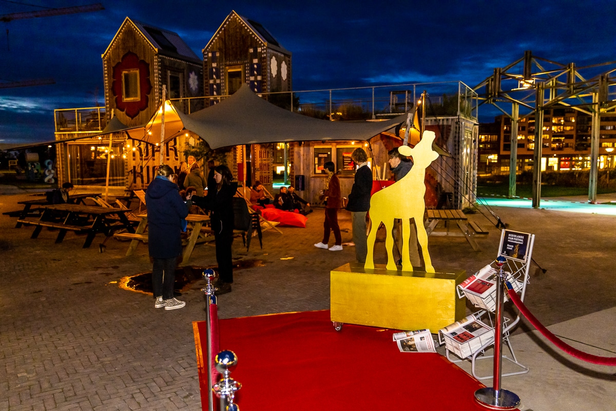 NFF in de wijk: Brommerbios bij RAUM