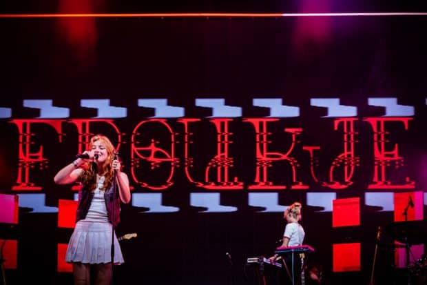 Froukje op Lowlands festival
