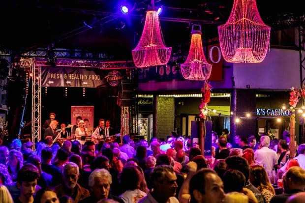 Cafe Samson tijdens vierdaagsefeesten