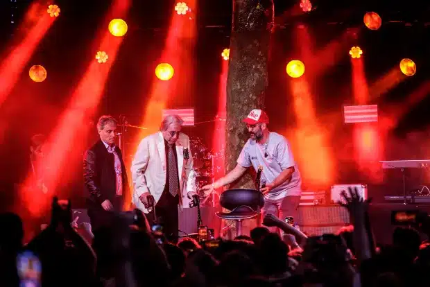 Lee Towers tijdens Vierdaagsefeesten