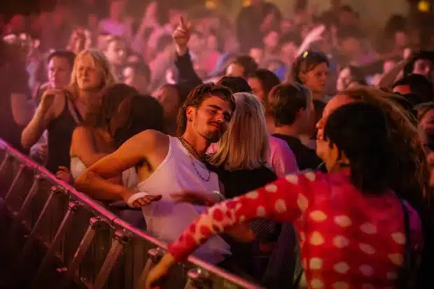 Dansen tijdens de Vierdaagsefeesten