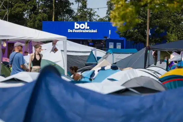 De bol.com festivalcampingwinkel