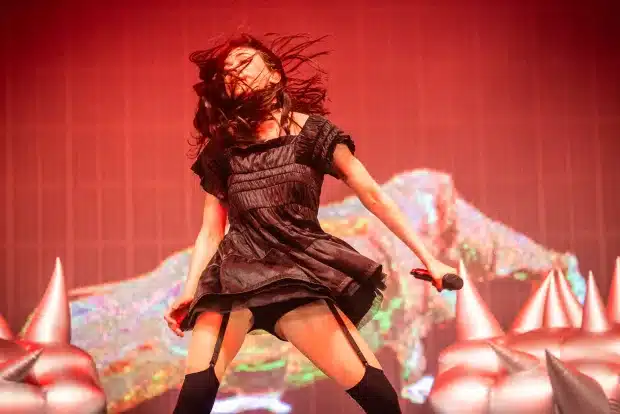 Confidence Man tijdens het Lowlands festival