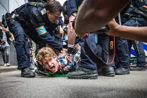 Arrestatie blokkade A12 door Extinction Rebellion