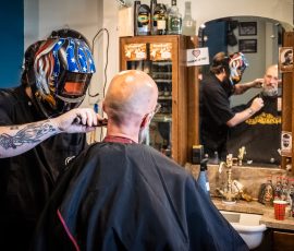 Kappers mogen weer open als contactberoep zonder mondkapje