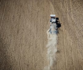 Droogte op landbouwgrond vanuit de lucht