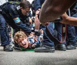 Arrestatie blokkade A12 door Extinction Rebellion